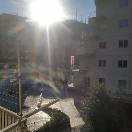 A Due Passi Da.... Bed & Breakfast Salerno
